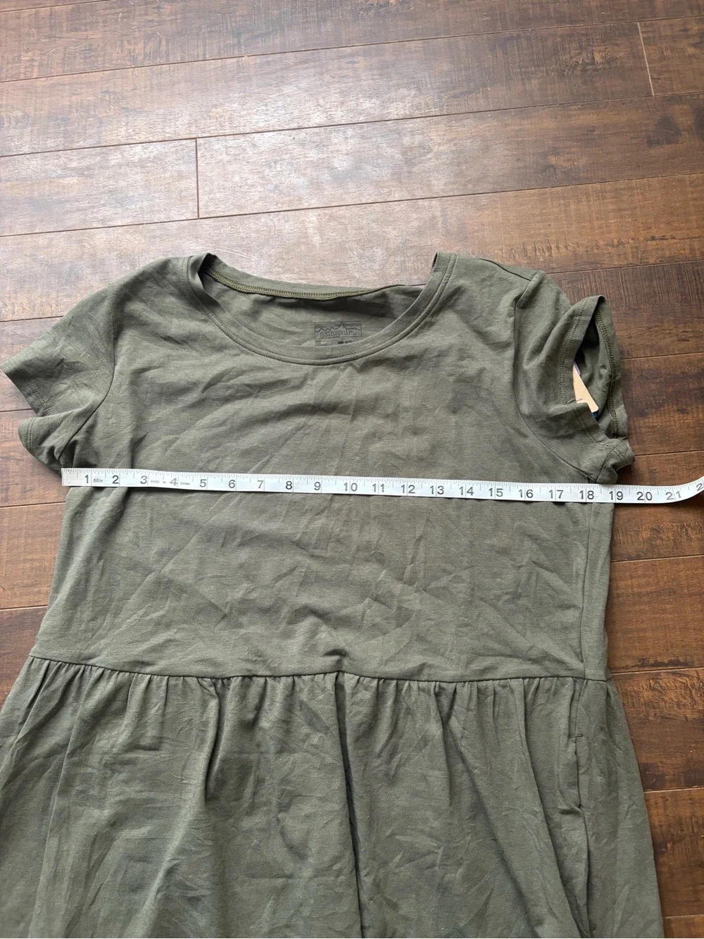 Patagonia Kamala T shirt dress in Basin green - Picture 10 of 14